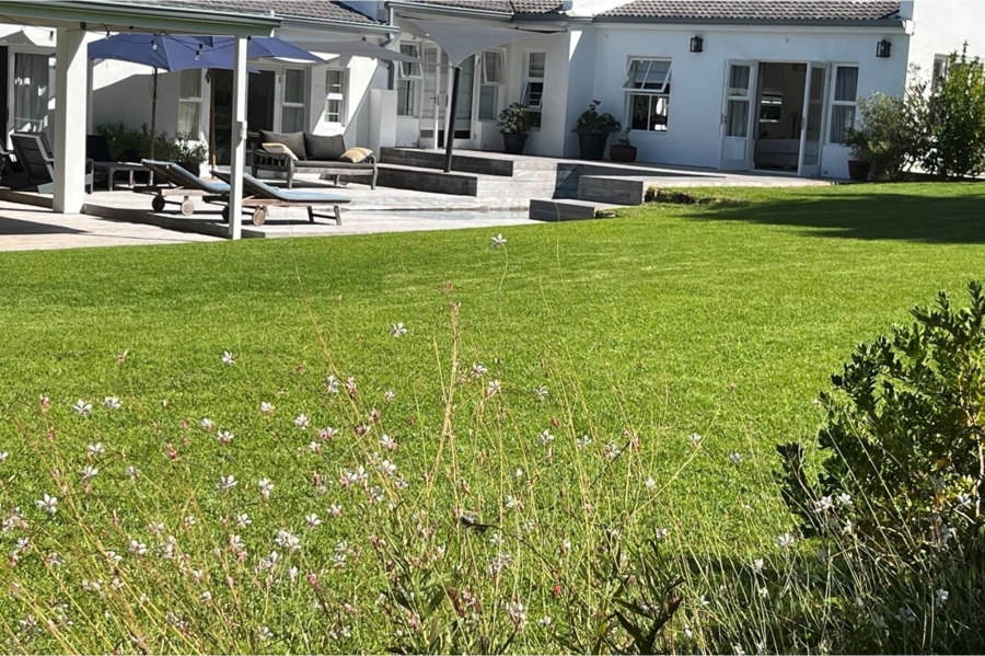 4 Bedroom Property for Sale in Constantia Western Cape